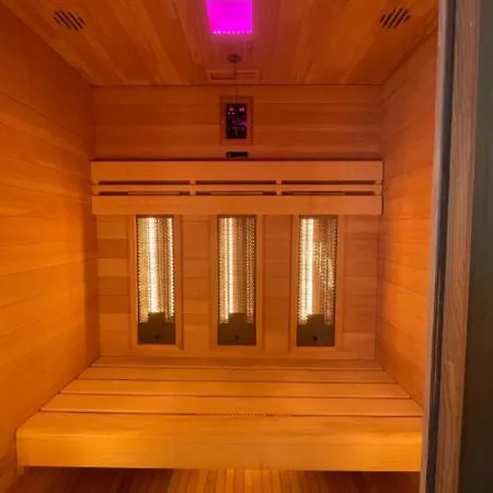 아파트 With 3bdr - Private Jacuzzi & Sauna 로바니에미