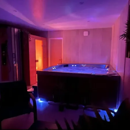 With 3bdr - Private Jacuzzi & Sauna Rovaniemi